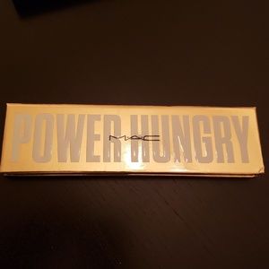 MAC Power Hungry Palette